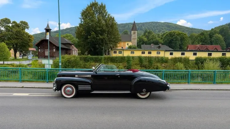 cadillac-series-62 Bild 3