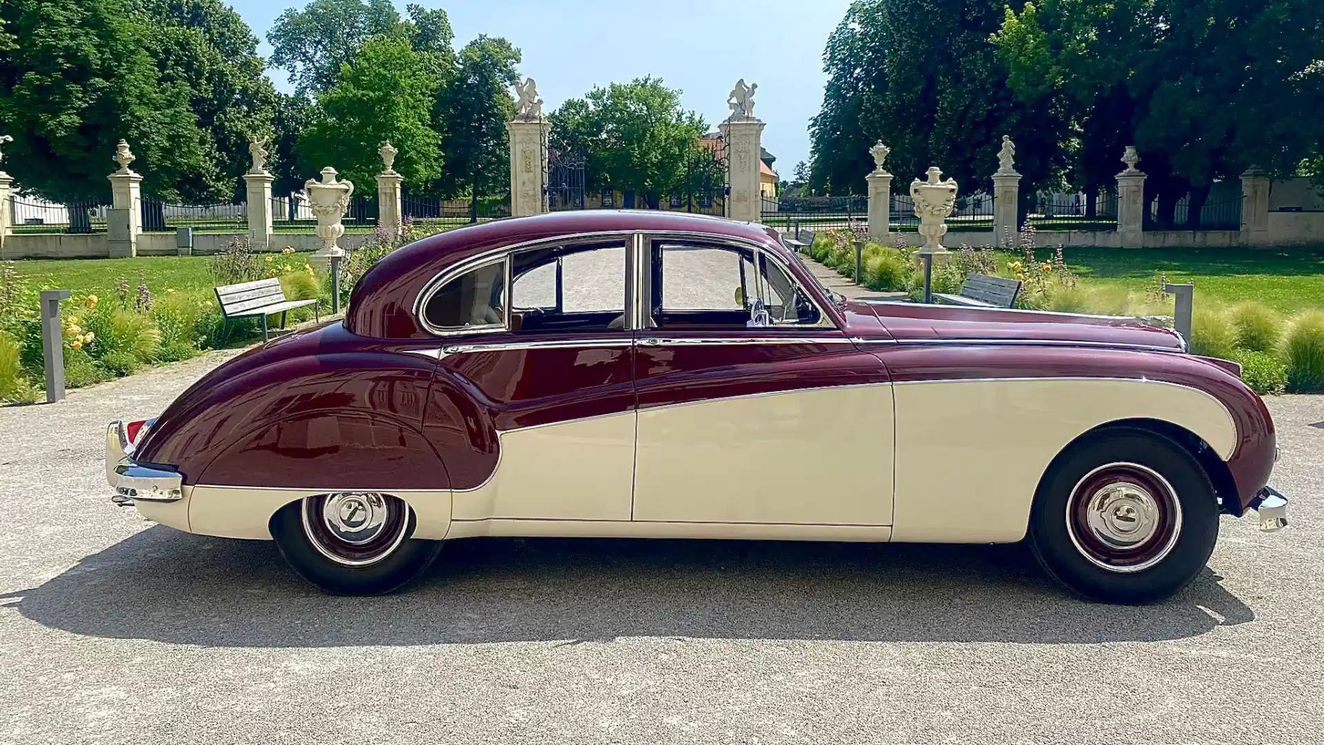 Jaguar Oldtimer als Hochzeitsauto im Burgenland